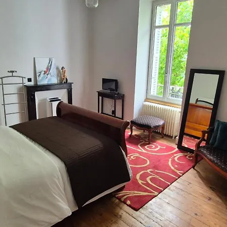 Panzió Demeures Ressourcantes - Le Vallon Saint-Martin-de-Saint-Maixent